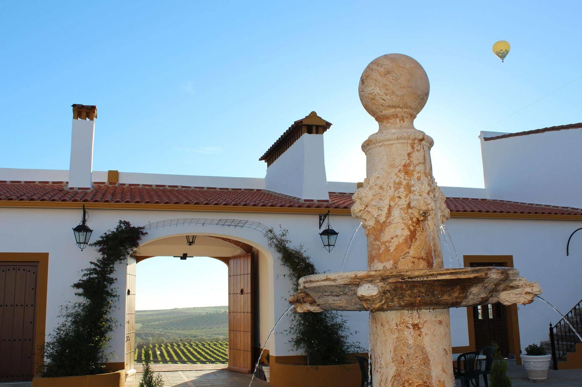 Hotel Bodega El Moral Ribera del Fresno Eksteriør bilde