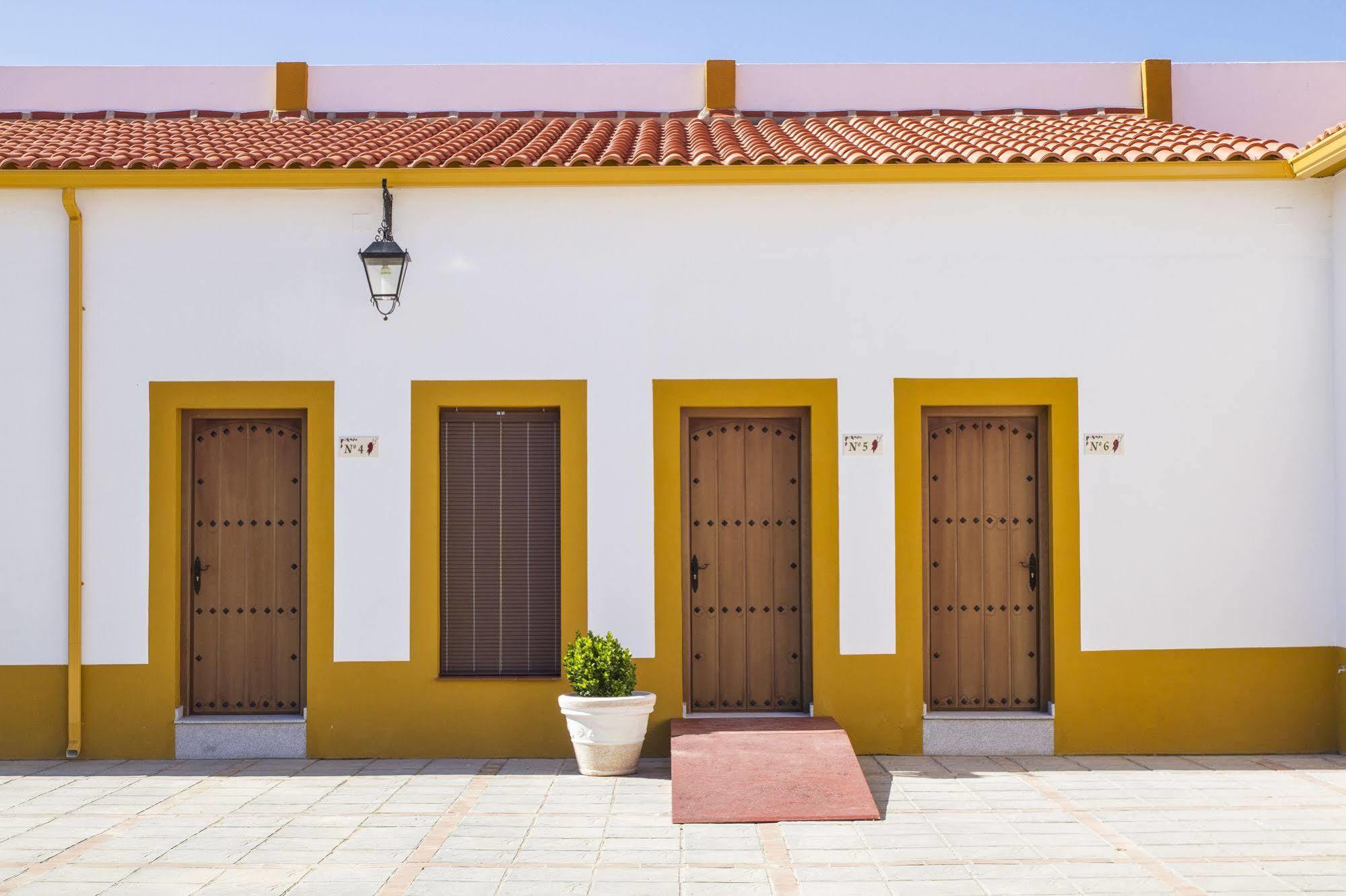Hotel Bodega El Moral Ribera del Fresno Eksteriør bilde